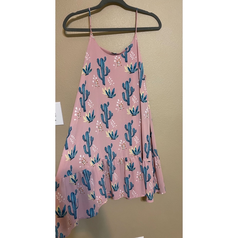 Dress - Picture 3 of 4